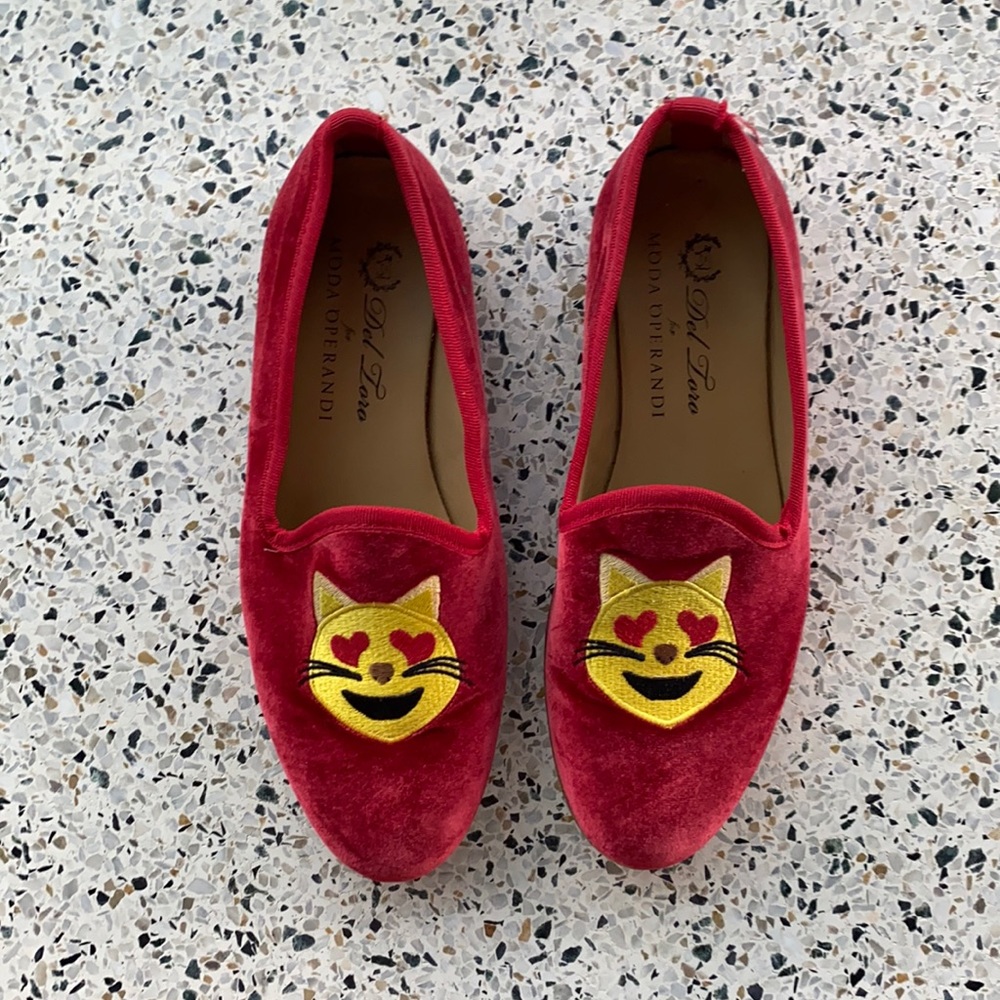 Red Velvet Cat Emoji Slippers